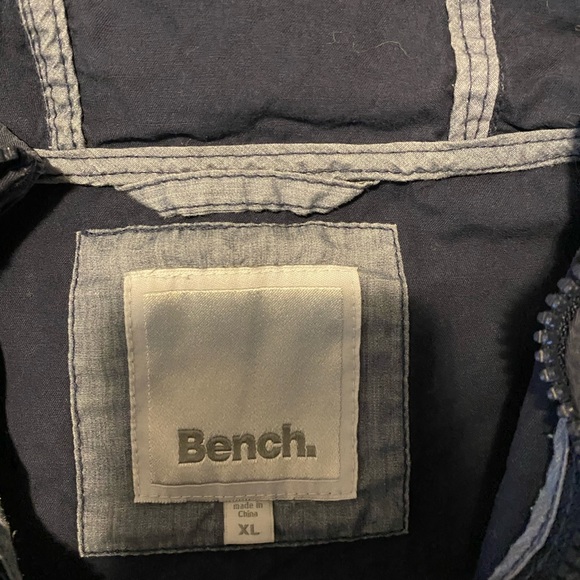 Navy blue Bench jacket! - Picture 3 of 3
